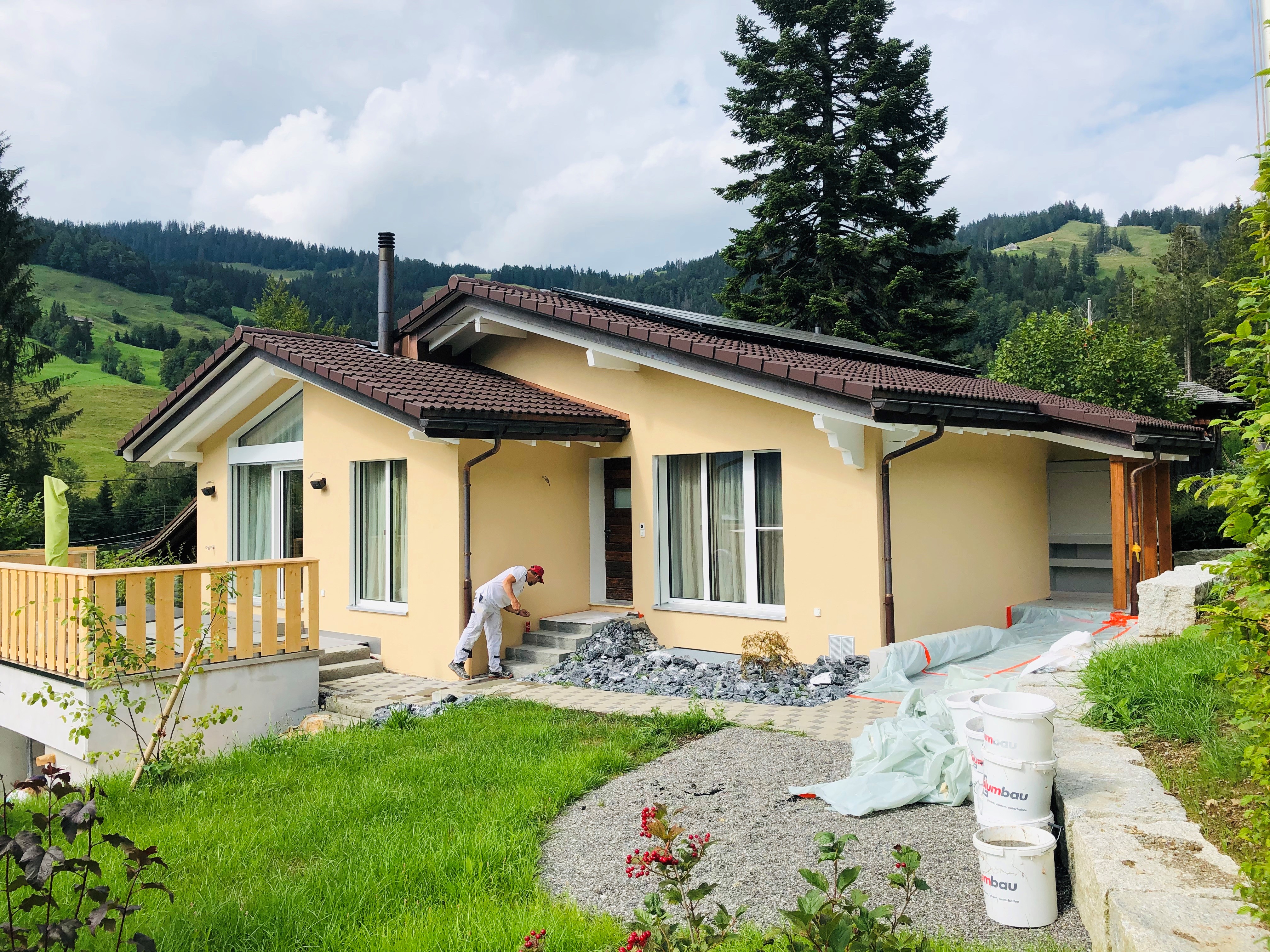 Malerarbeiten Dachuntersicht & Fassade 