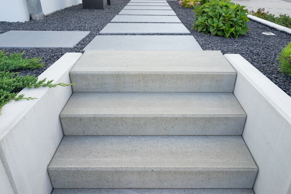 Beton & Natursteine schützen im  Außenbereich